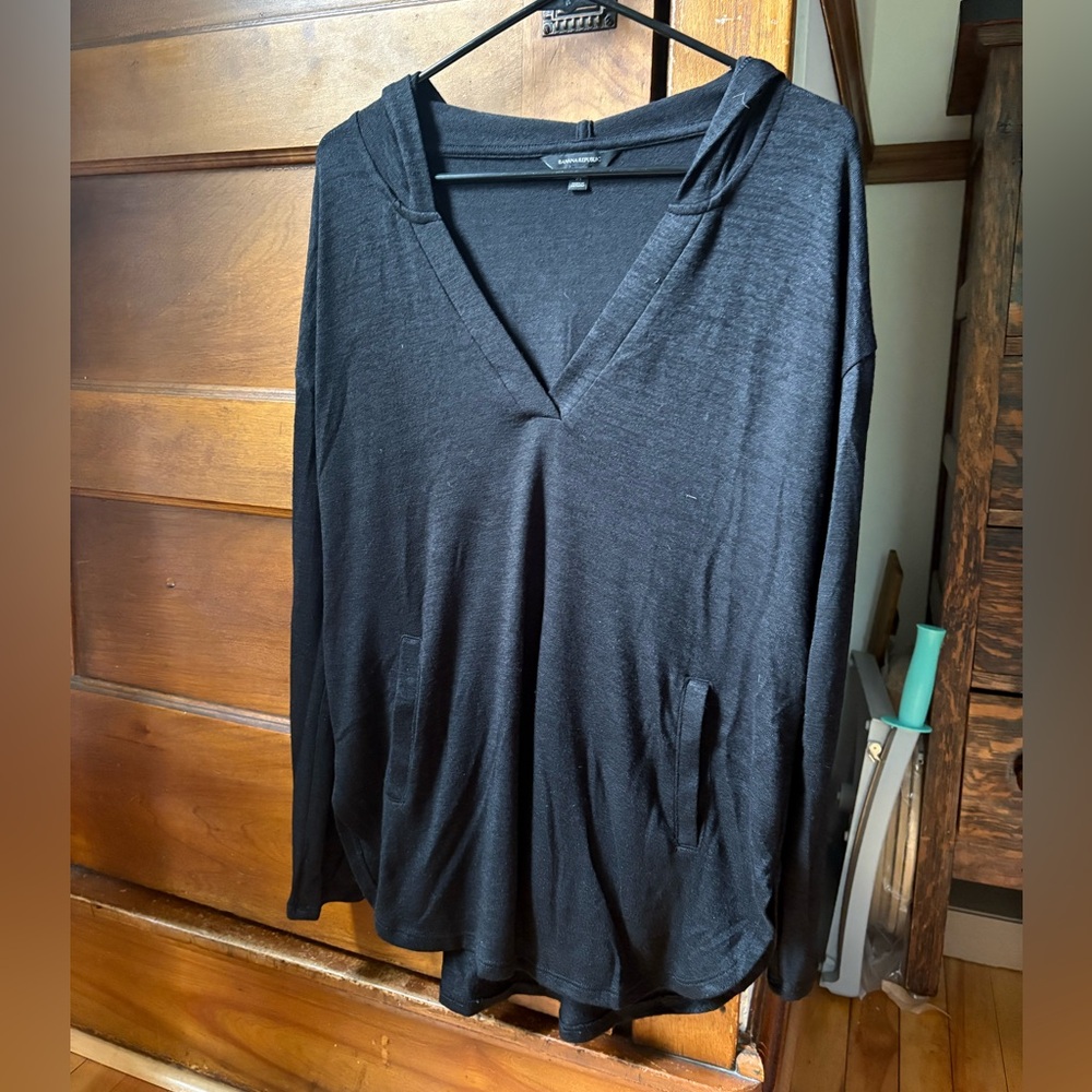 Banana Republic Black V-Neck Hoodie